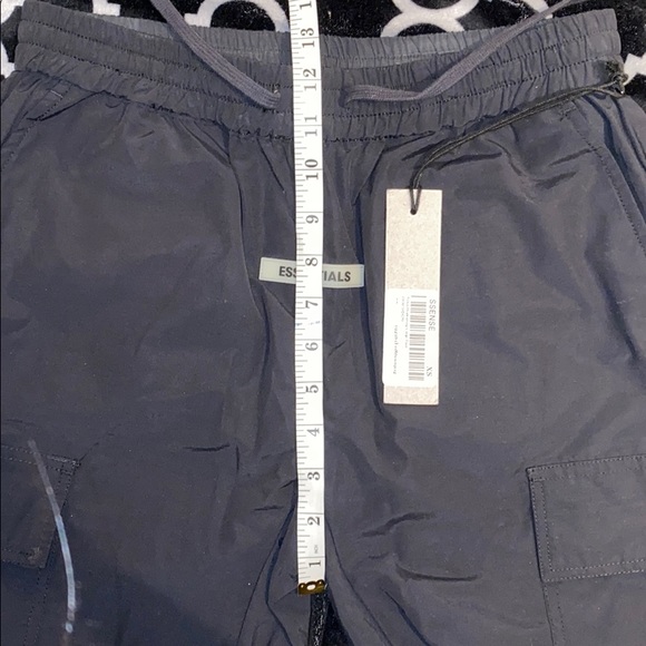 Essentials black nylon cargo pants 🥵 - Picture 9 of 10